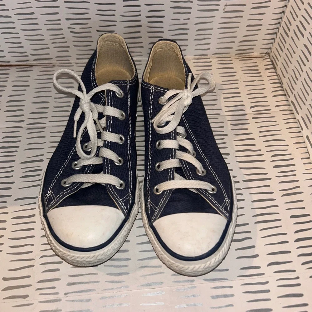 Converse Chuck Taylor All Star Low Top Navy Blue Youth 3 Sneakers Skater Retro